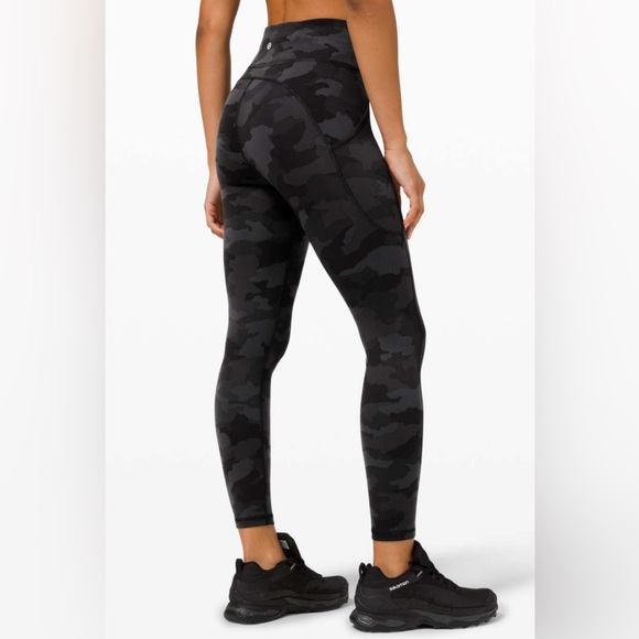 Lululemon Invigorate High-Rise Tight 25"
Heritage 365 Camo Deep Coal Multi Sz 8 - Picture 1 of 10